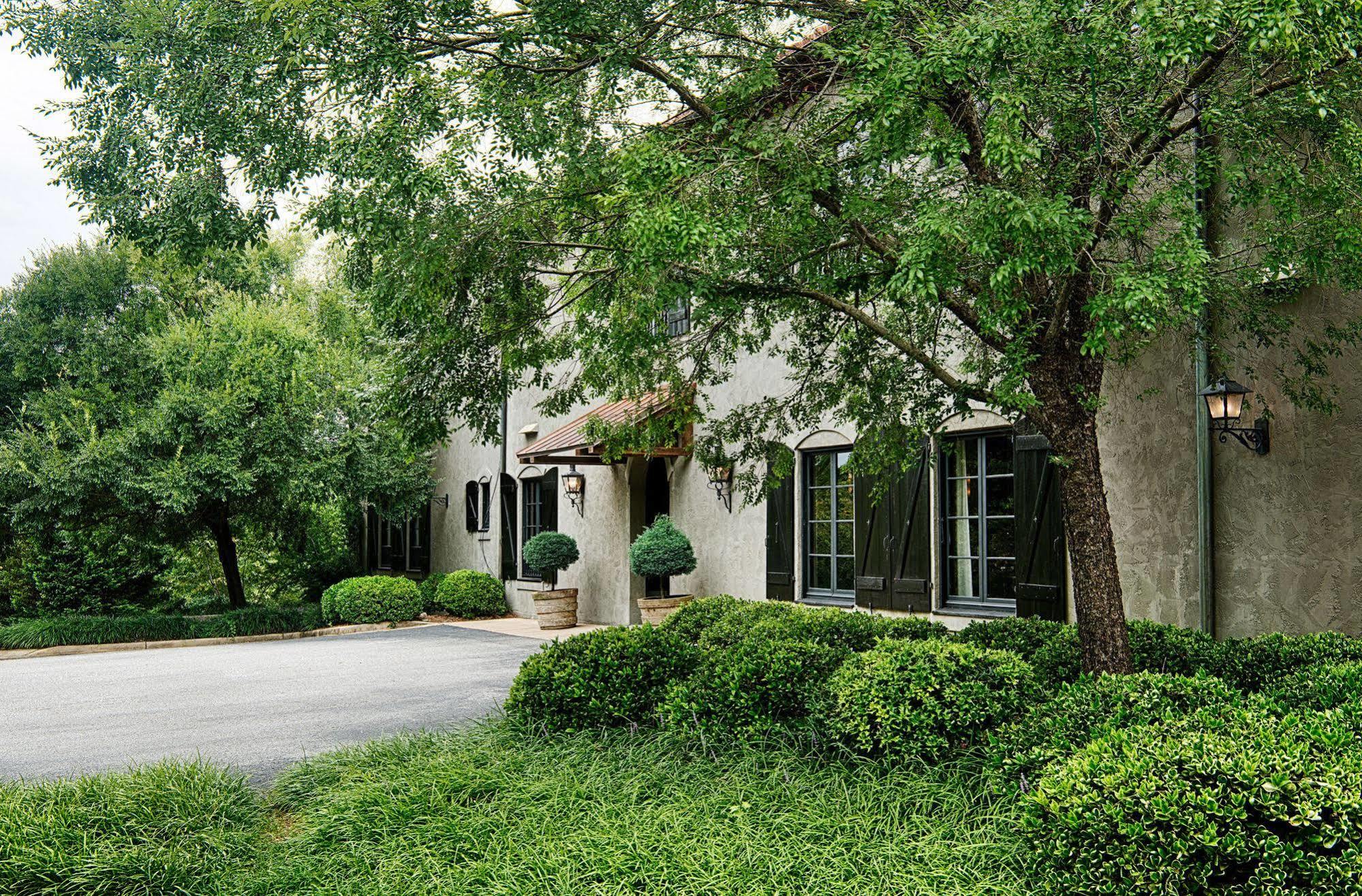 Hotel Domestique Travelers Rest Exterior photo