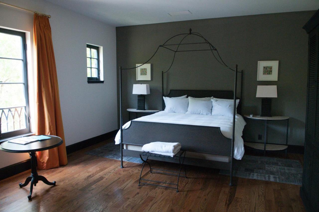 Hotel Domestique Travelers Rest Exterior photo